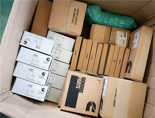 進口康明斯柴油挖機配件的種類