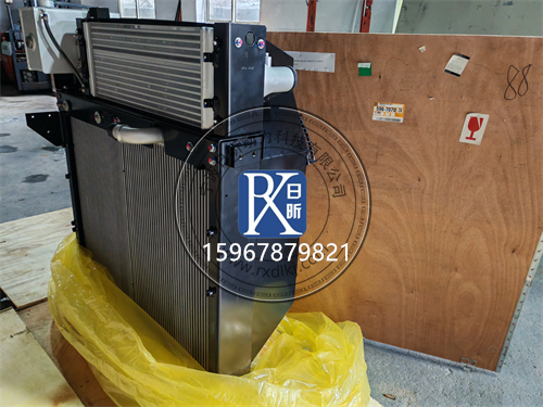 卡特3512水箱散熱器芯：發(fā)動機(jī)的“清涼守護(hù)者”